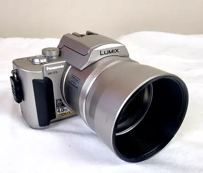 Panasonic LUMIX DMC-FZ10 4.0MP Digital Camera + Charger Working - VGC • $120