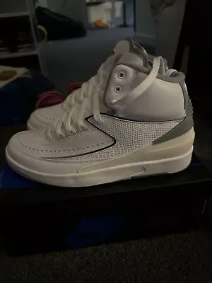 Size 9 - Jordan 2 Retro White Cement • $100