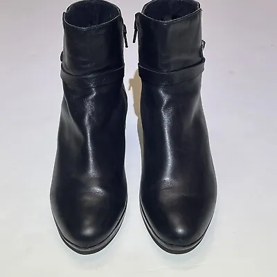 Munro Black Leather Ankle Boots Sz 11N. Side Zip. 2.5” Heel Excellent Condition • $46