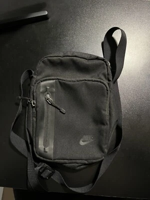Classic Nike Men's Cross Body Shoulder Messenger Bag • £0.99