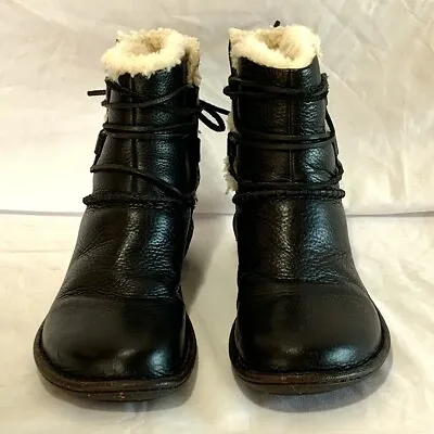 UGG Boots Womens CASPIA Sheepskin Lined Black Leather Lace Booties Size 9/40 • $49.98