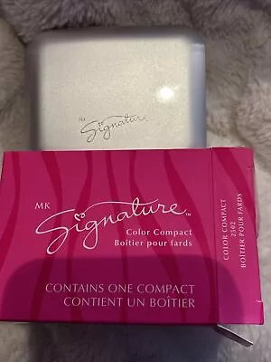 New In Box Mary Kay MK Signature Mirror Makeup Color Compact   #2502 • $8.50