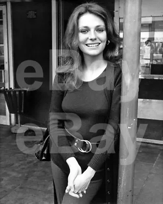 £3.99 • Buy Jacqueline Bisset 10x8 Photo