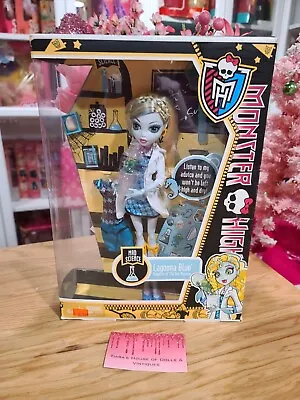 New! 2011 Monster High Lagoona Blue Mad Science Doll! • $195