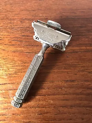 Vintage Gem Razor Made In England  • $40