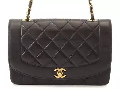 Chanel Matelasse Chain Shoulder Bag A01165 【431】 • $2875.32