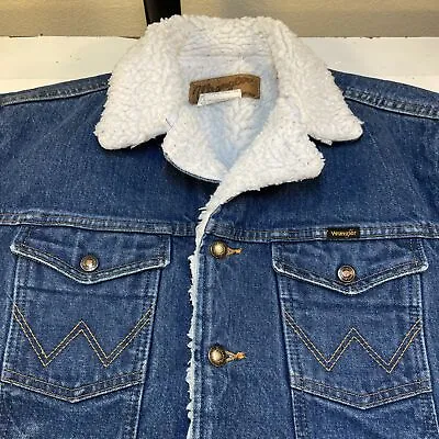 WRANGLER SHERPA LINED WESTERN COWBOY TRUCKER DENIM JEAN JACKET Sz Mens M Blue  • $60