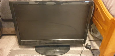 £20 • Buy Logik L24DVDB21 24” Inch TV HD Ready 1080p LCD IDTV Combo