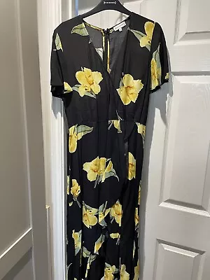 Ladies Warehouse Dress Size 12. Beautiful Floral Dress • £4