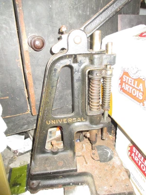 £65 • Buy Vintage Letterpress Cast Iron Round Cornering Machine- Universal