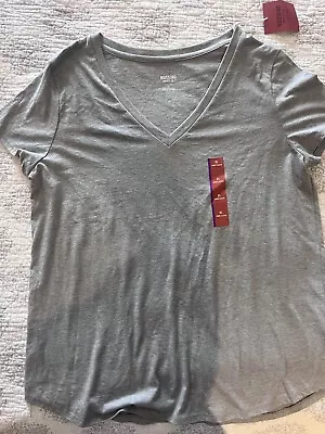 NWT Mossimo Supply Co GrayV-neck T-Shirt Women's Size XL • $3.99