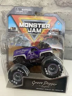 Monster Jam Monster Truck 1:64 Scale Grave Digger The Legend • £16.99