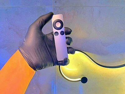 $20 • Buy Apple Tv Remote Genuine 100% Original * Excellent Condition***