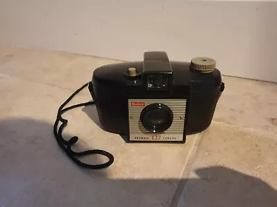 Vintage Kodak Brownie 127 Camera  Old Style In Black With  Strap • £9.99