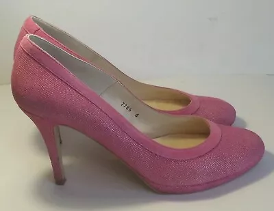 Mary G Size 6 Pink Suede Court Shoes. B123041424b2/1 • £26.99