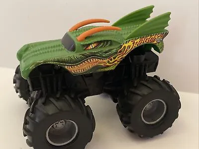 Hot Wheels Monster Truck Jam Rev Tredz Propelled Motor GREEN DRAGON 1:43 • $6.50