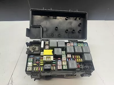 😎2009 Volkswagon Routan Engine Fuse Box • $80