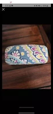 Vera Bradley Hard Side Clam Shell  Floral Glasses Case 6''  • $5