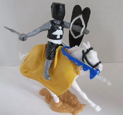 Vintage Made In England 1970's Timpo Medieval Mounted Knight! • $5.99