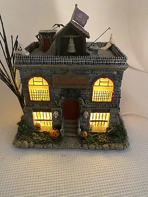 HAWTHORNE VILLAGE MUNSTERS 2005 Eddie's School House No Box • $85