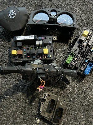 £75 • Buy Vauxhall Zafira B 1.6  Ecu Kit 
