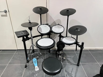 $2999 • Buy Roland V-Drums TD-17KVX Electronic Drum W/Bluetooth Full KIT Plus VEX.
