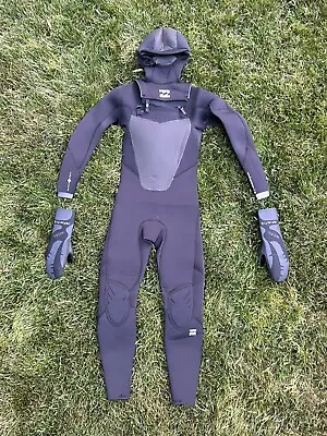 Billabong 5/4mm Wetsuit With Additional 5mm Excel Gloves (Brand New) • $150