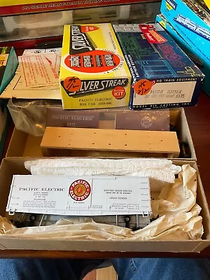 Pacific Electric HO Boxcar Kits One Plastic And One Wood • $6