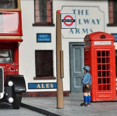 £19.99 • Buy 1940's-60s Oo Gauge Bus Stop Flags Pole & Timetables Kit London Transport Era 4