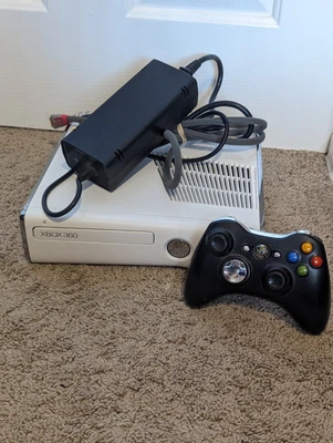 $75 • Buy Microsoft Xbox 360 S 250GB Console White TESTED WORKS With Cords And Controller