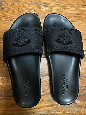 Versace Men's Black Medusa Head Leather Pool Slide Flip Flops Shoes/  • $150