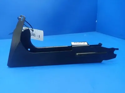 Mercedes-Benz SLK R171 Right Quarter Panel Mount Bracket A1716390231 PUM19705 • $15.84