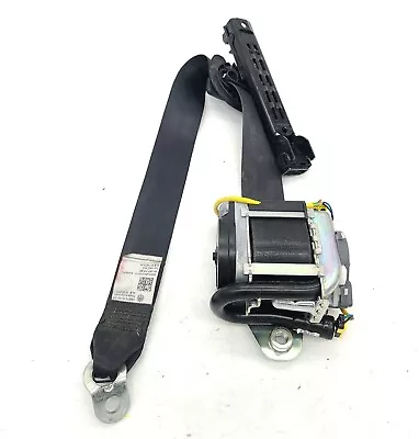 Front Left Driver Seat Belt 2010- 2014 Volkswagen Jetta Wagon Golf Retractor OEM • $99