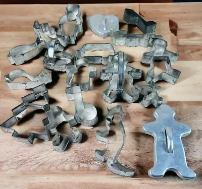 Vtg Lot Of Metal Cookie Cutters Baking Holiday Decor • $11.19