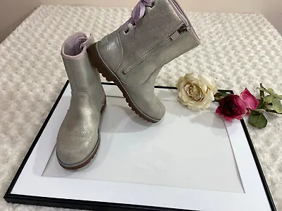 UGG Bailey Women Ankle Boots Silver Metallic Side Zipper Size 5M 1  Block Heels • $59.50