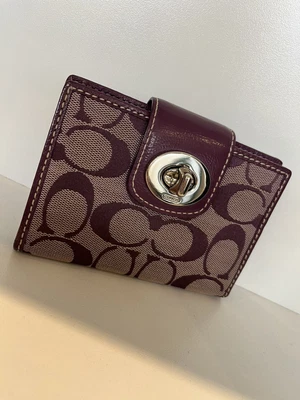 £39 • Buy Coach Small Purple Purse Postman Lock 