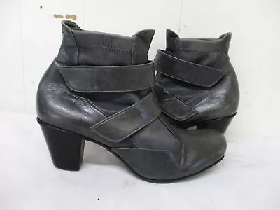 $26.95 • Buy Everybody By BZ Moda Gray Leather Ankle Boots Womens Size 37 EUR