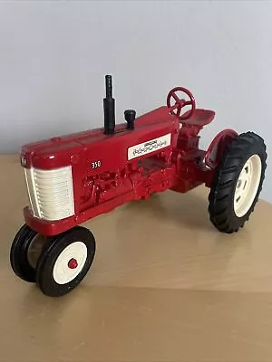 Vintage Case IH ERTL Farmall 350 Tractor 1/16 Scale 418-1OUA • $30