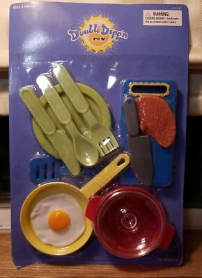 $8.95 • Buy 16 Pc Kids Kitchen Cookware Playset Pots Pans Utensils, Cutting Board 2003 New!