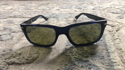 $75 • Buy Persol 3048s Sunglasses Blue Used