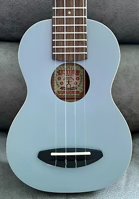 ANueNue US10 SOPRANO UKULELE – BLUE ARONA • £74.65