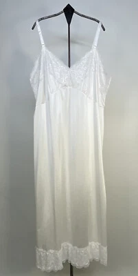 $21.99 • Buy Vtg 90s Womens Nylon Full Slip Lace Bust & Hem Accents White Plus Size 44