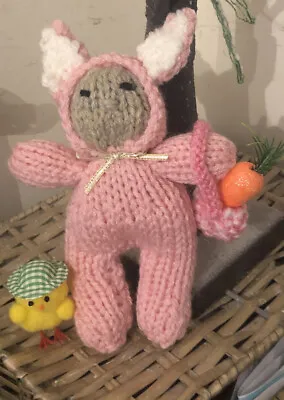 EASTER 🐣Bunny  Unusual Great Easter Gift Hand Knitted 18 Cm Carrying A Basket • £3.99