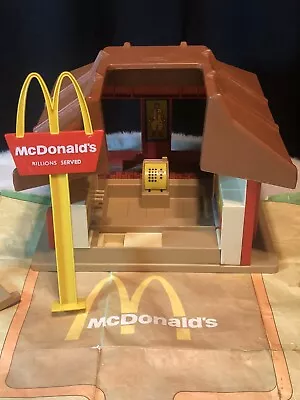 $61.95 • Buy Nostalgic-1974 McDonalds Playskool Familiar Places Play Set Restaurant, Vtg.