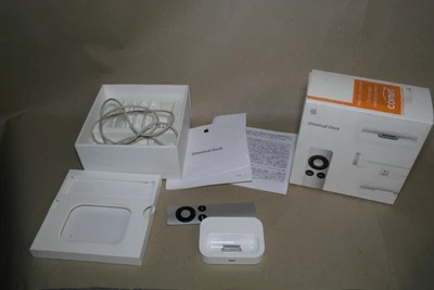 £34.99 • Buy Apple Universal Dock For IPod And IPhone + Inserts + Apple Remote 30 PinMC746LL/
