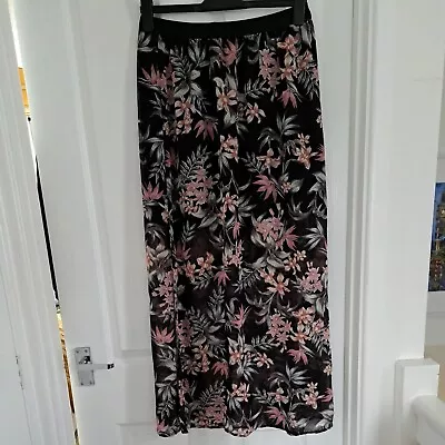 H&M Skirt 14. Short Underskirt Inside Rest Is Sheer(see Photo). Slits At Sides  • £5