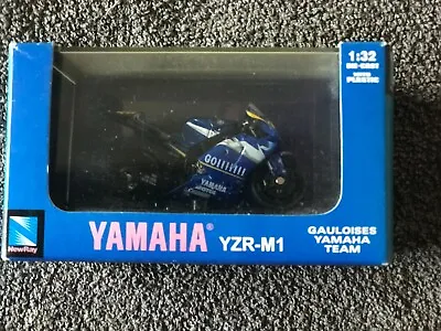 Valentino Rossi Yamaha YZR-M1 2005 Model • £22