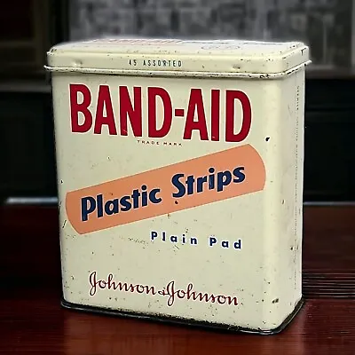 Vtg Band-Aid Plastic Strips Plain Pad Flesh Metal Box Johnson & Johnson $0.63 • $12.99