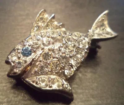 Stunning Vintage Estate Silver Tone Rhinestone Fish 1 1/8  Brooch!!! 1551o • $5.50