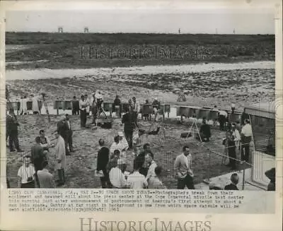 1961 Press Photo Photographers & Reporters At Cape Canaveral Missile Test Center • $15.99